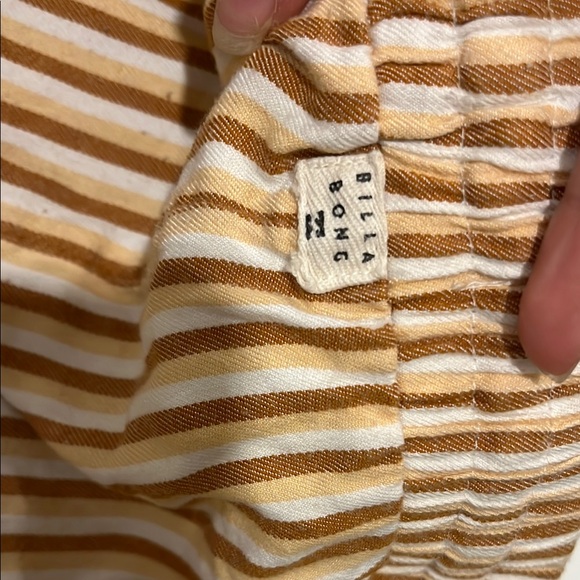 Billabong Brown and White Shorts - Picture 3 of 4